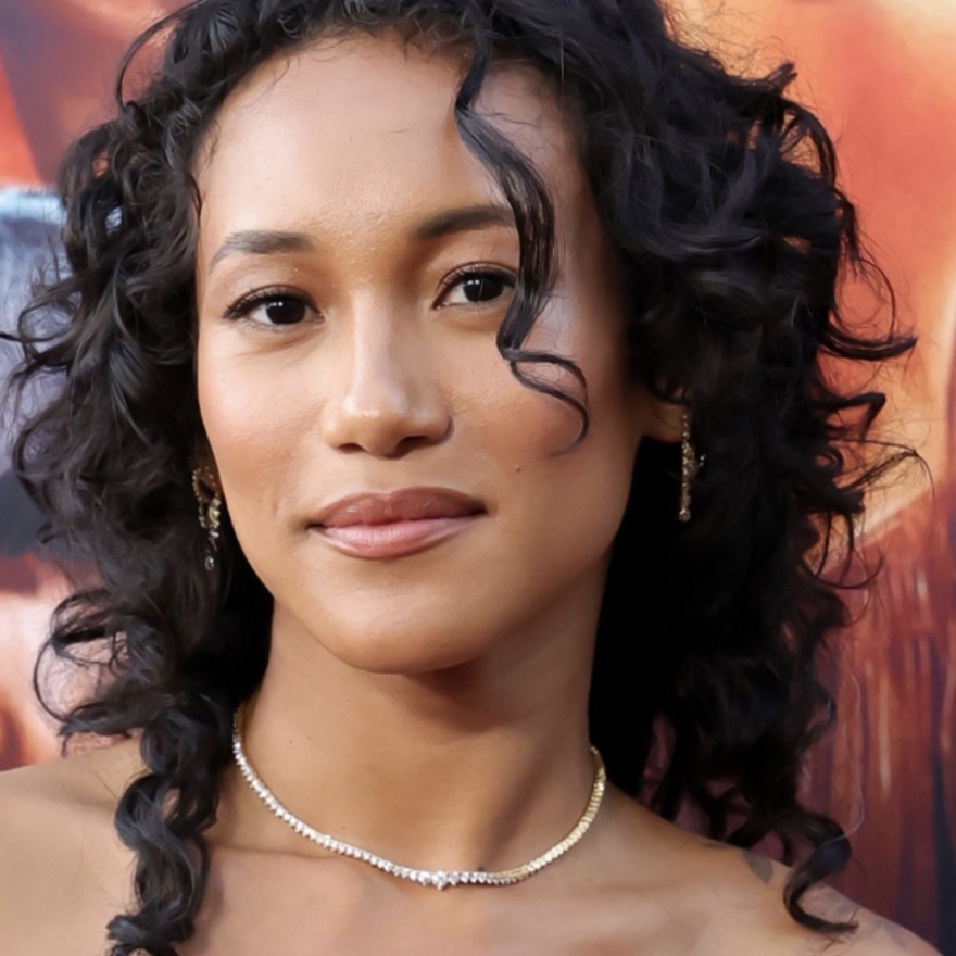 Sydney Park as Jayda